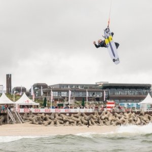 James-Carew-3G1A0621-romantsovaphoto