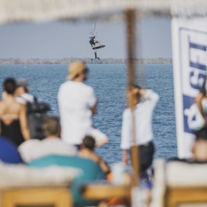 Annie-Branton-Lukas-K-Stiller