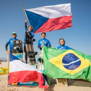 Bruna-Kajiya-Mikaili-Sol-Paula-Novotna-Pippa-van-Iersel-0I5A1026-romantsovaphoto