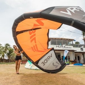 D57A8841-romantsovaphoto