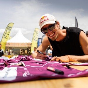 nicola-abadjiev_A1010065-_Samuel_Cardenas