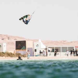 2210181141-D57A2513-romantsovaphoto