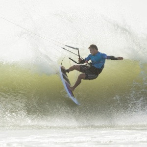 James-Carew-D57A8106-romantsovaphoto