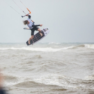 James-Carew-M63A8958-romantsovaphoto