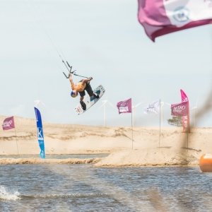 2211091615-D57A2283-Tom-Bridge-romantsovaphoto