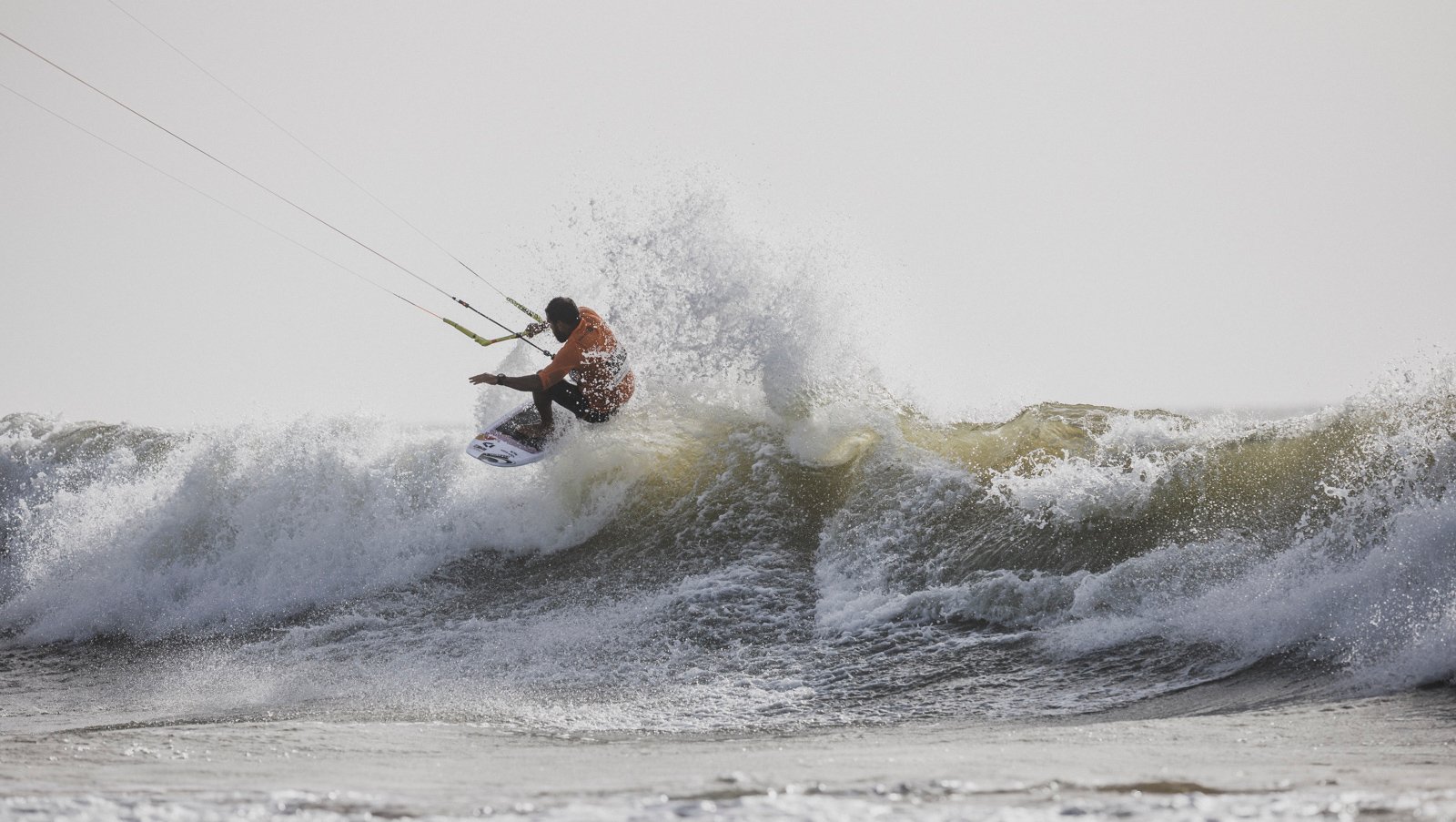 Early duel in Dakhla may define title race