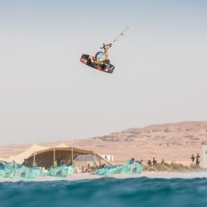 2210201246-D57A5954-romantsovaphoto