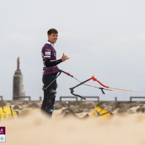 Aaron-Hadlow_0A001754_GkaTARIFA