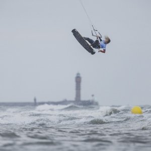 Finn-Flugel-Lukas_K_Stiller-