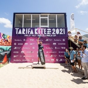 Jeremy-Burlando_PE270209-_Samuel_Cardenas