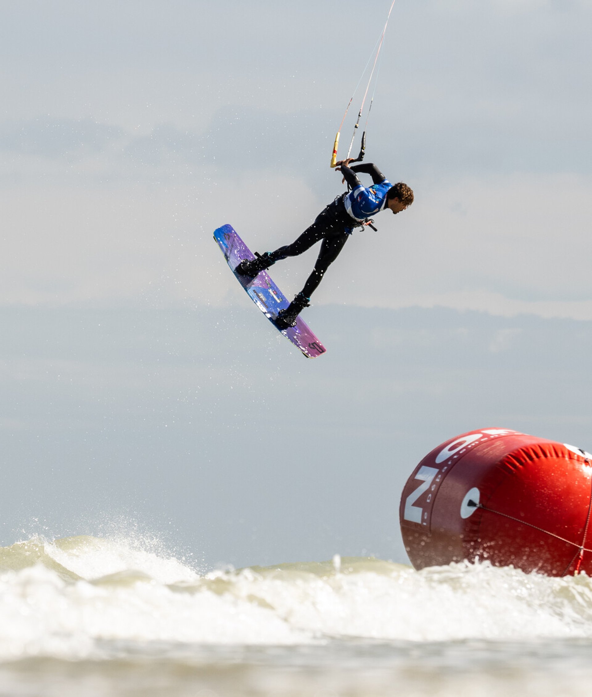Freestyle title race hots up at mid-point in Germany