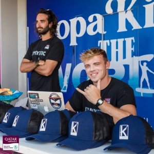 2211081945-D57A1782-romantsovaphoto