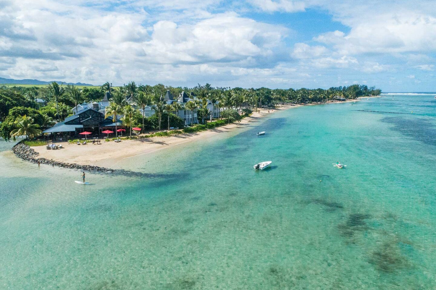 KiteGlobing and C-Beach Club