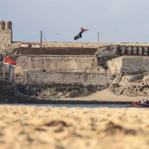 Hannah-Whiteley_I1010059-_Samuel_Cardenas