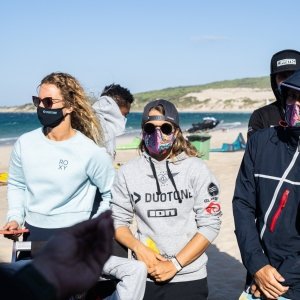 Claudia-Leon-Paula-Novotna_PG250543-_Samuel_Cardenas