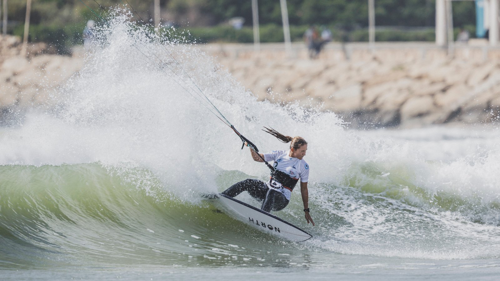 Delannoy Seals Kite-Surf World Title in Style