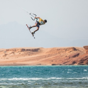 2210211025-D57A7167-Carlos-Mario-romantsovaphoto